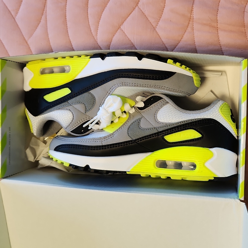Women's Nike Air Max 90 Recraft